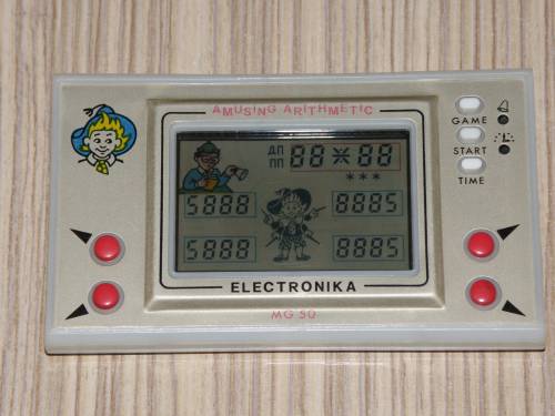 Игра ЭЛЕКТРОНИКА ВЕСЁЛАЯ АРИФМЕТИКА